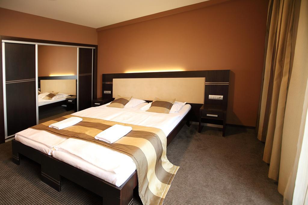 Hotel Dolphin Senec Room photo